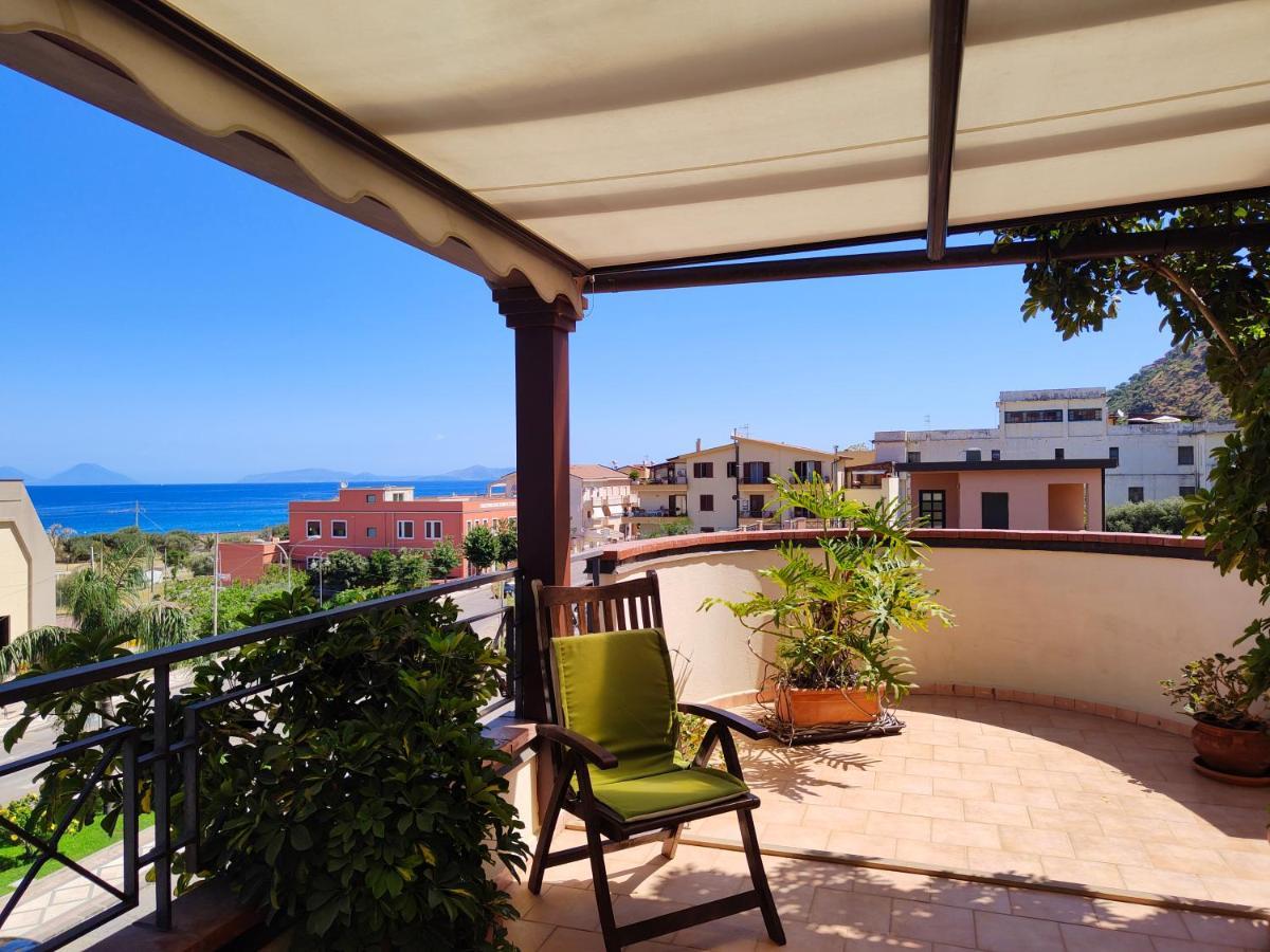 "Appartamento Del Mare Gliaca" Con Vista Isole Eolie,Ampia Terrazza,Wifi E Parcheggio Privato Gratuito Piraino Bagian luar foto