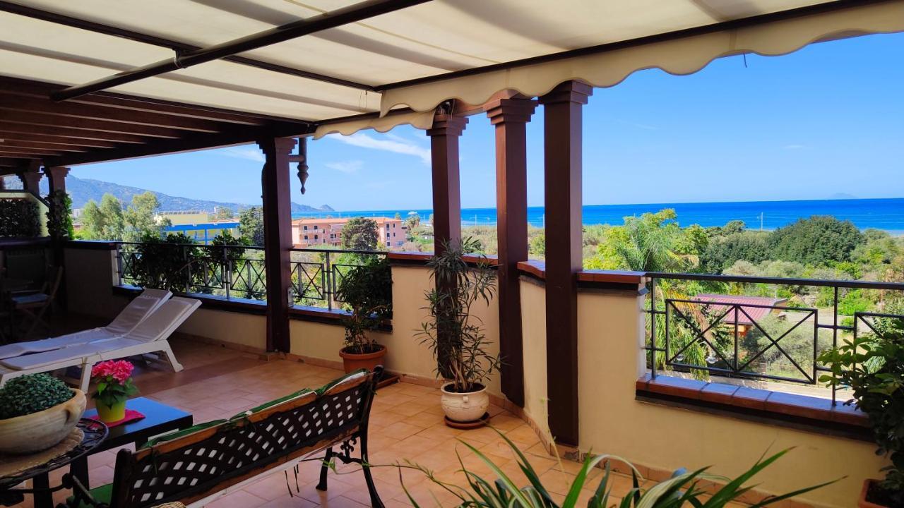 "Appartamento Del Mare Gliaca" Con Vista Isole Eolie,Ampia Terrazza,Wifi E Parcheggio Privato Gratuito Piraino Bagian luar foto