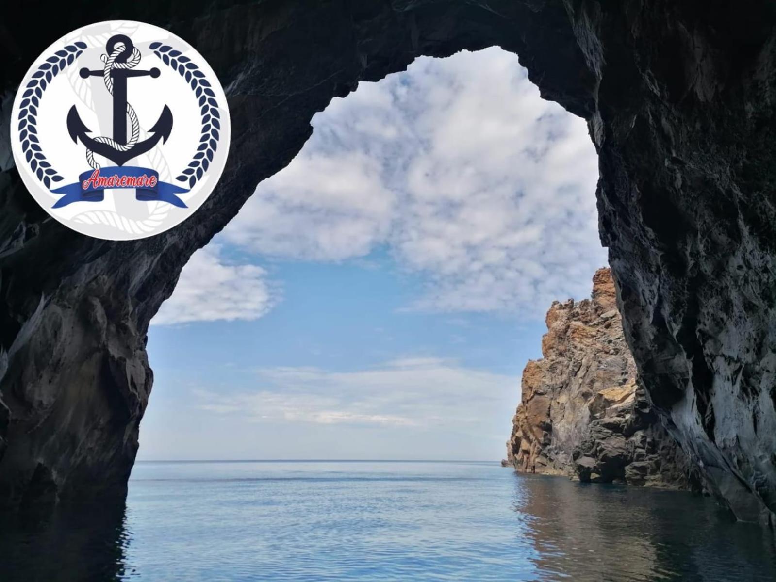 "Appartamento Del Mare Gliaca" Con Vista Isole Eolie,Ampia Terrazza,Wifi E Parcheggio Privato Gratuito Piraino Bagian luar foto
