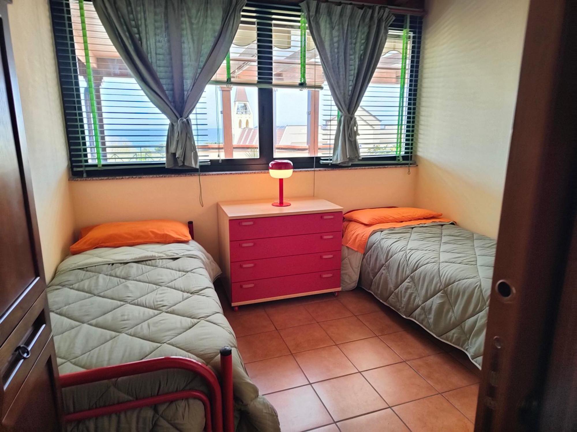 "Appartamento Del Mare Gliaca" Con Vista Isole Eolie,Ampia Terrazza,Wifi E Parcheggio Privato Gratuito Piraino Bagian luar foto