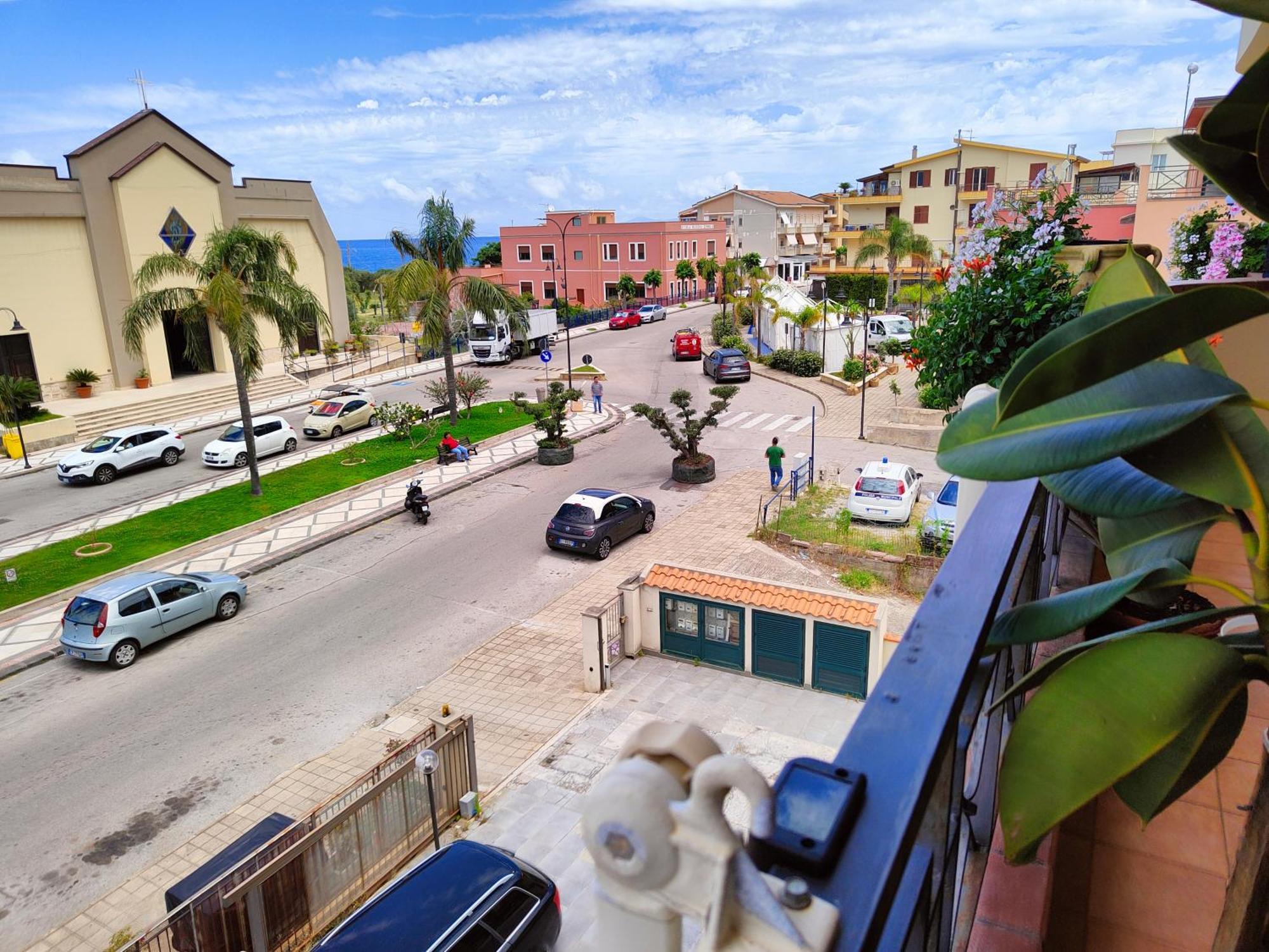 "Appartamento Del Mare Gliaca" Con Vista Isole Eolie,Ampia Terrazza,Wifi E Parcheggio Privato Gratuito Piraino Bagian luar foto